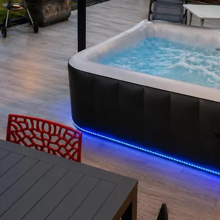 빌라 Maison De Charme Avec Jacuzzi Prive *