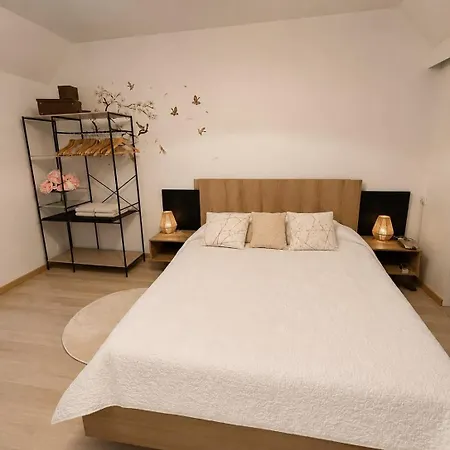 Maison De Charme Avec Jacuzzi Prive Vila